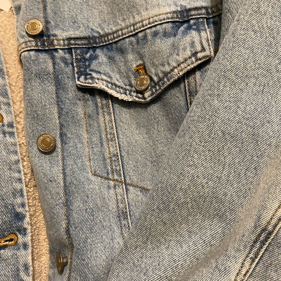 Oversized Sherpa denim jacket - Picture 3 of 5